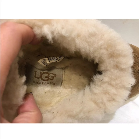 Kids UGG Slip-On - Picture 7 of 10